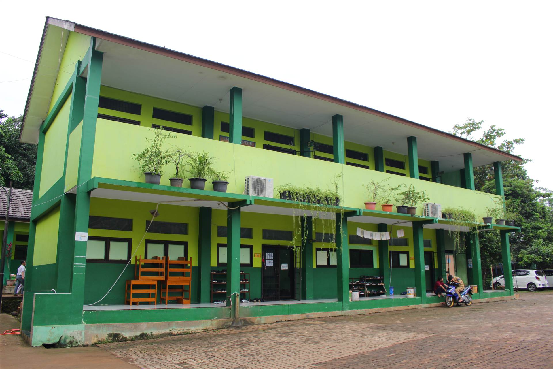 Pojok Sekolah 33